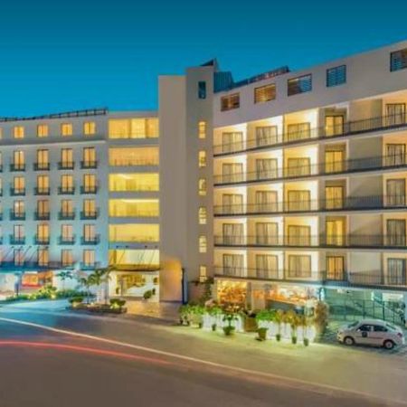 Hotel Deccan Serai, Hitec City, Hyderabad Eksteriør bilde