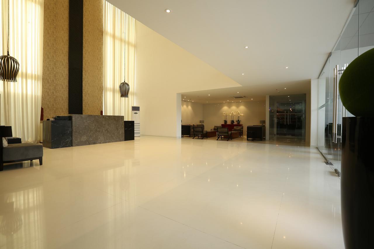 Hotel Deccan Serai, Hitec City, Hyderabad Eksteriør bilde