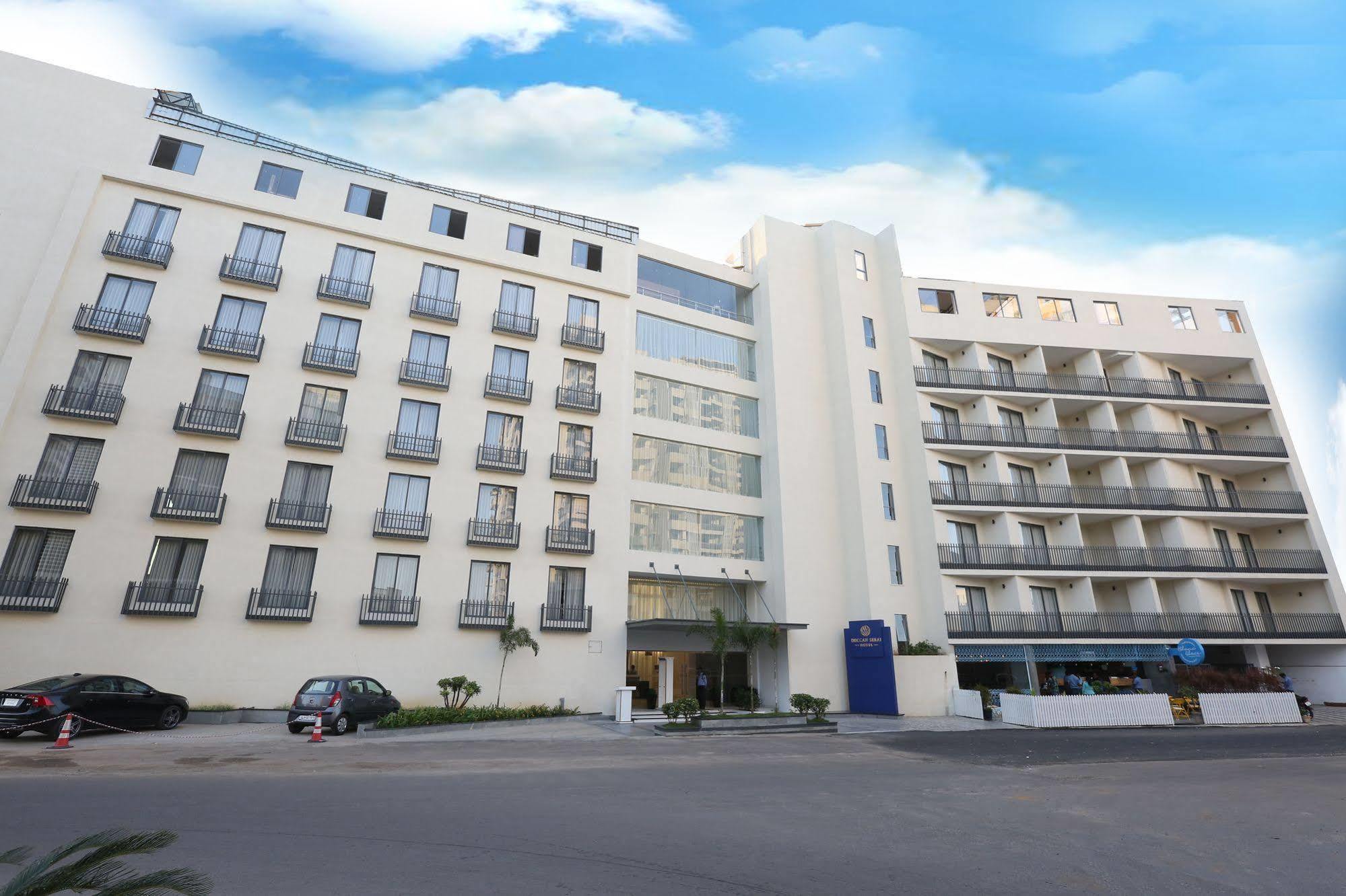 Hotel Deccan Serai, Hitec City, Hyderabad Eksteriør bilde
